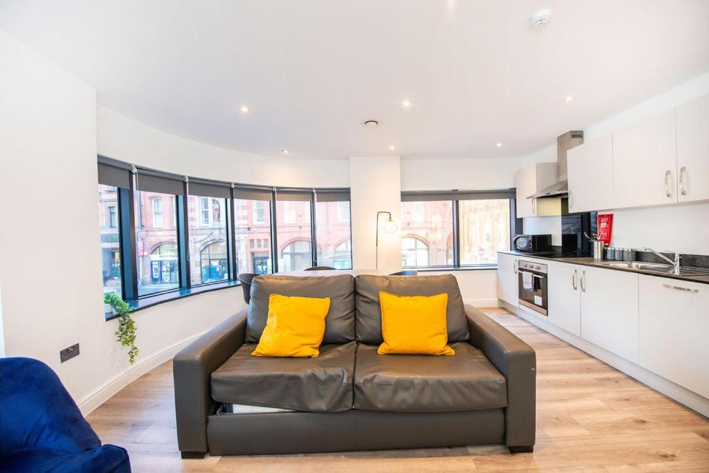 Two Bedroom In City Centre * Liverpool